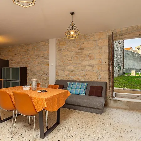 Awesome In With Wifi Holiday home Svetvincenat