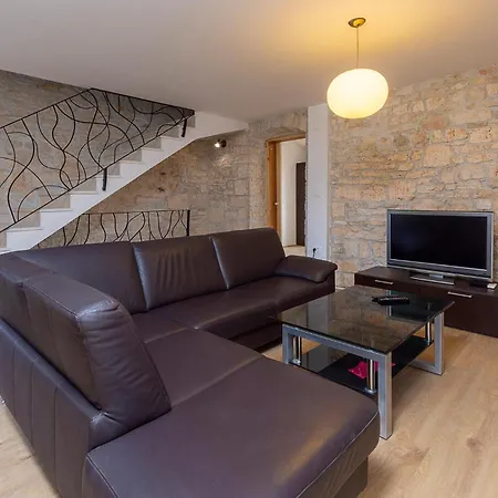 Amazing In With Kitchen *