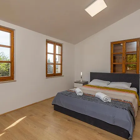 Awesome In With Wifi * Svetvinčenat